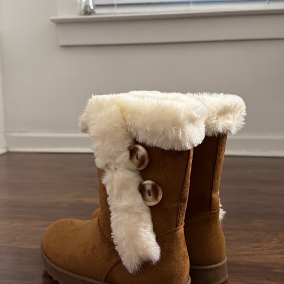 New Abigail Boots $59 -> $30 - Picture 4 of 5